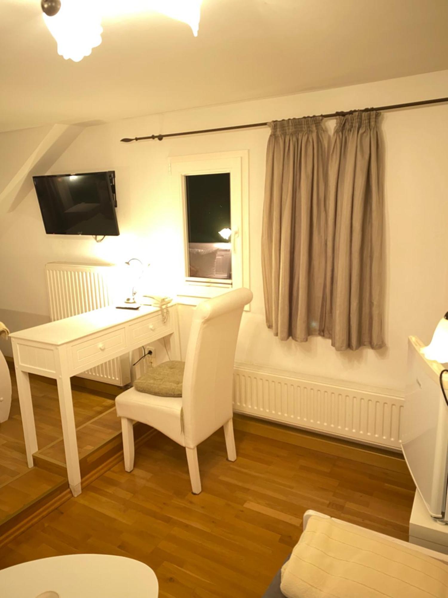 Panoramahotel Lilienstein Königstein Quarto foto